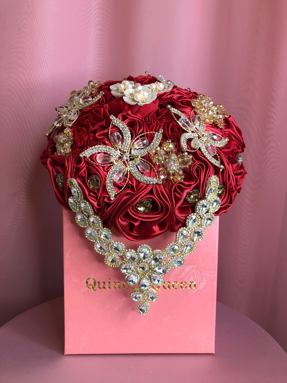 Red Flowers w/ Gold Pendant Bouquet